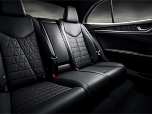 5 productos que nunca deberías usar en los asientos de cuero de tu coche