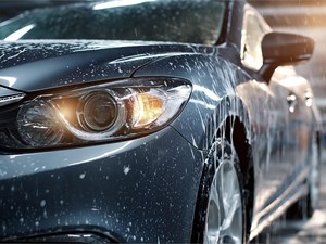 6 errores comunes al lavar el coche que dañan la pintura sin que te des cuenta