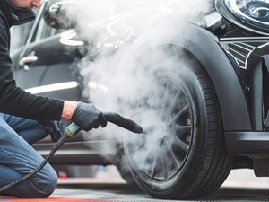 ¿La limpieza a vapor daña los materiales del coche?